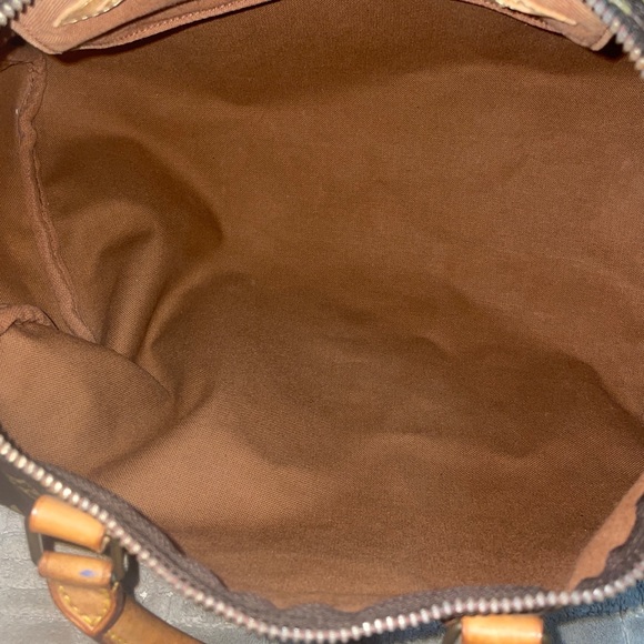 Louis Vuitton Mono Speedy 35 - Picture 12 of 15